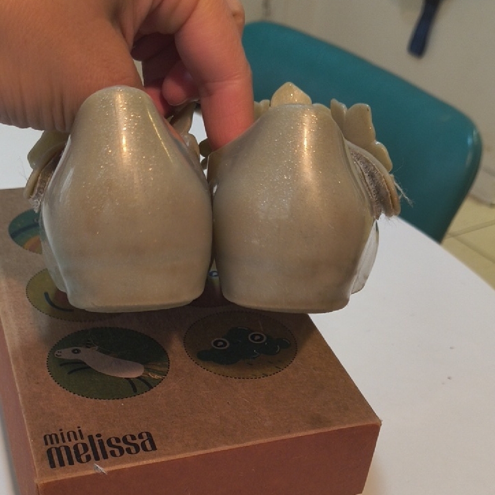 Mini Melissa Shimmery Tan Flower Shoes - Picture 4 of 6